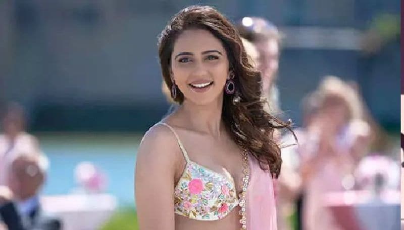 వేదం సినిమాలో అనుష్క చేసిన వేశ్య పాత్ర ఓ రేంజ్లో పాపులర్ అయ్యింది.