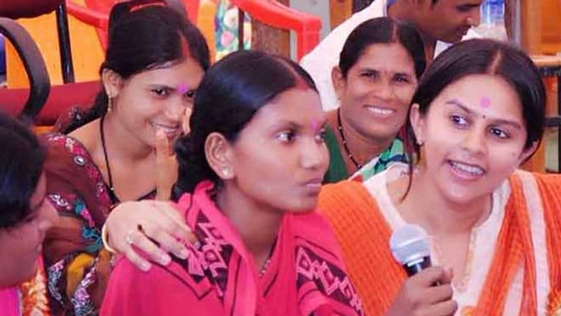 Raipur News, Story about success and Struggle of , 2009 batch IAS officer Dr. Priyanka Shukla kpa