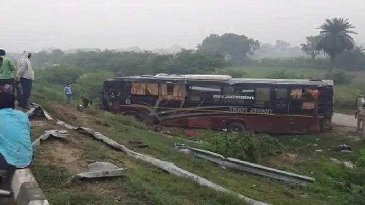 Heavy road accident on Agra-Lucknow expressway, many people killed, all going to Bihar ASA Heavy road accident on Agra-Lucknow expressway, many people killed, all going to Bihar ASA