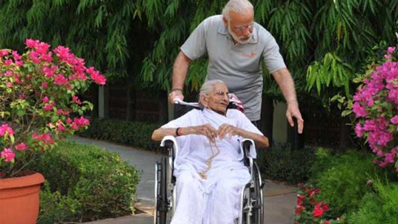 ভারতীয়দের মধ্যে ট্যুইটার ফলোয়ারের সর্বোচ্চ সংখ্যার হিসেবে নরেন্দ্র মোদী দীর্ঘদিন ধরেই শীর্ষে রয়েছেন।