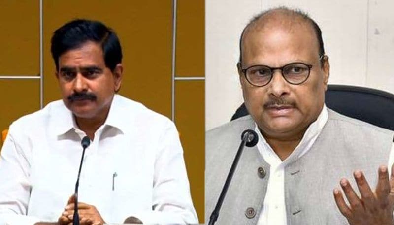 చంద్రబాబును ఒంటరివాడిని చేసే ప్రక్రియను జగన్ మరింత ముందుకు తీసుకుని వెళ్లే అవకాశాలున్నాయి. ఇప్పటికీ దేవినేని ఉమామహేశ్వర రావు, యనమల రామకృష్ణుడు, చింతకాయల అయ్యన్నపాత్రుడు, నిమ్మకాయల చినరాజప్ప వంటి నేతలు బలంగానే తమ గొంతు విప్పుతున్నారు. కానీ ఎంత కాలం వారు అలా గొంతు విప్పగలుగుతారనేది చెప్పలేం
