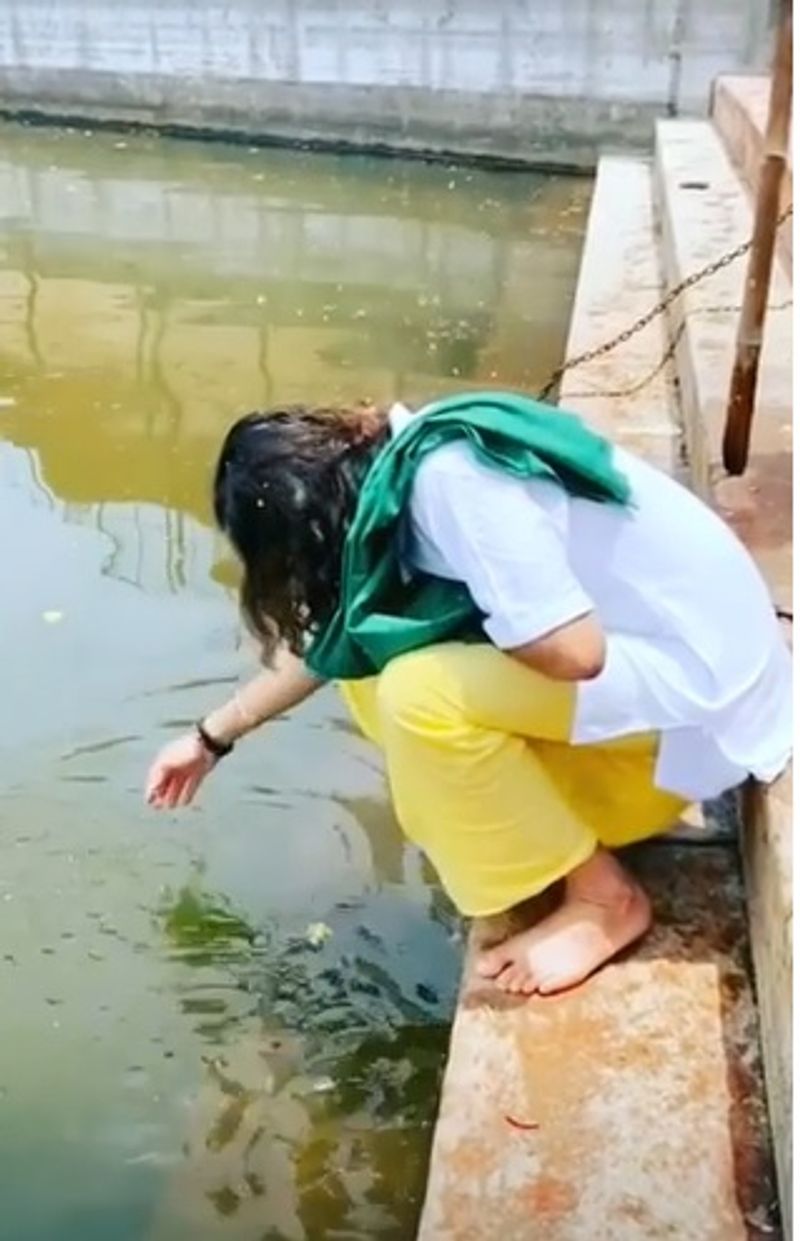 Style of Tejapratap Yadav, elder son of Lalu Prasad Yadav asa