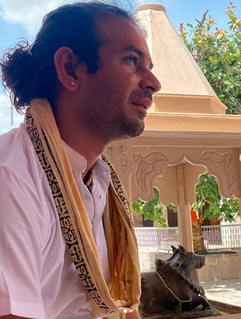 Style of Tejapratap Yadav, elder son of Lalu Prasad Yadav asa