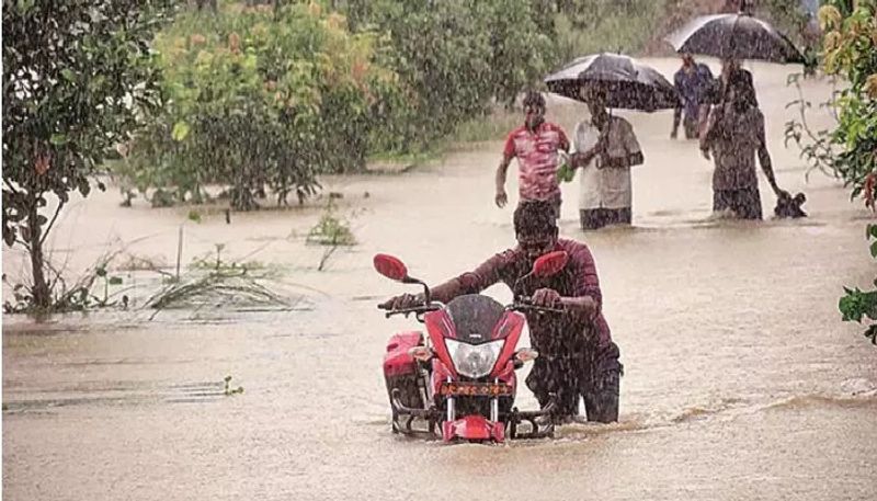 bihar flood family stuck for a week 9 year old image from bangladesh viral kpt
