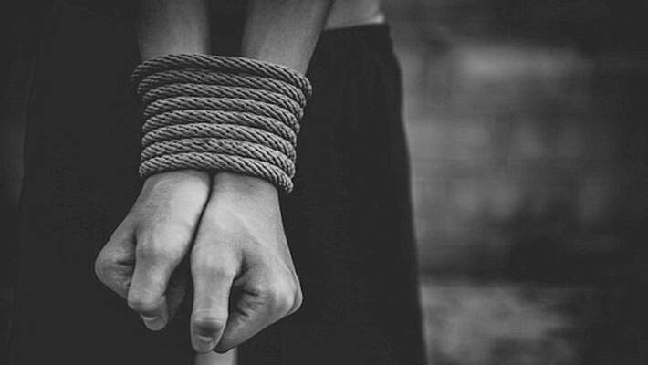 child trafficking:police serches in Visakhapatnam srushti hospital child trafficking:police serches in Visakhapatnam srushti hospital