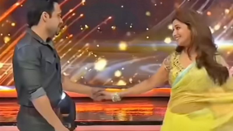 Madhuri Dixit Romantic Dance with Emraan hashmi on the song Pee Loon KPG