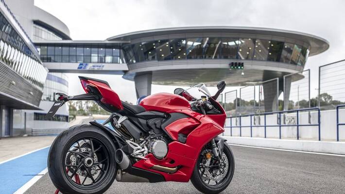 Ducati Panigale V2 launched in India Ducati Panigale V2 launched in India