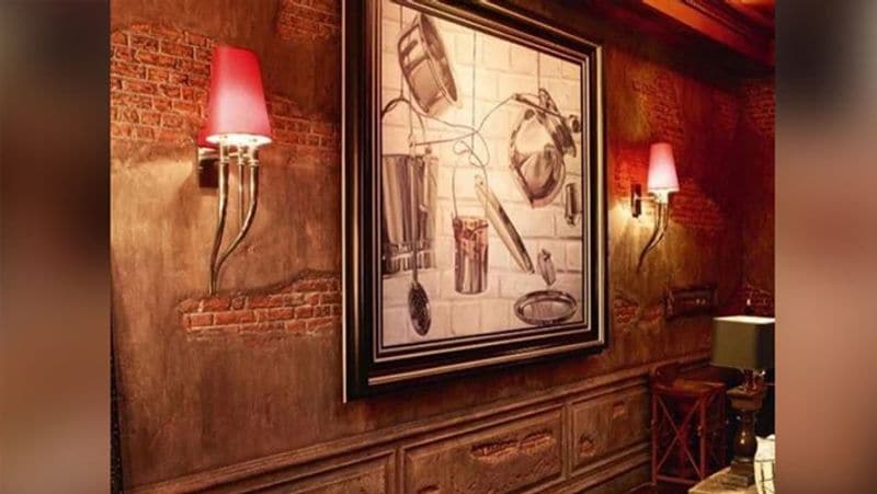 Want to rent a room in Shah Rukh Khan's house Mannat? Here's what it costs