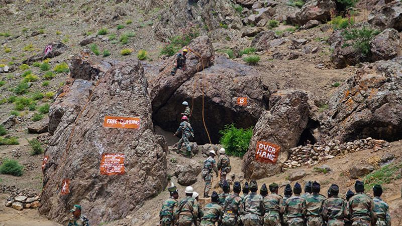 Kargil war 1999 , About Operation vijay And some rare pictures of the pakistan war kpa