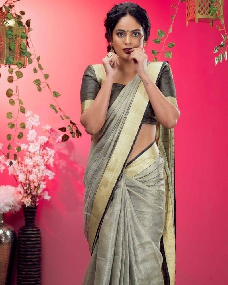 நந்திதா ஸ்வீதாவின் க்யூட் போட்டோ 