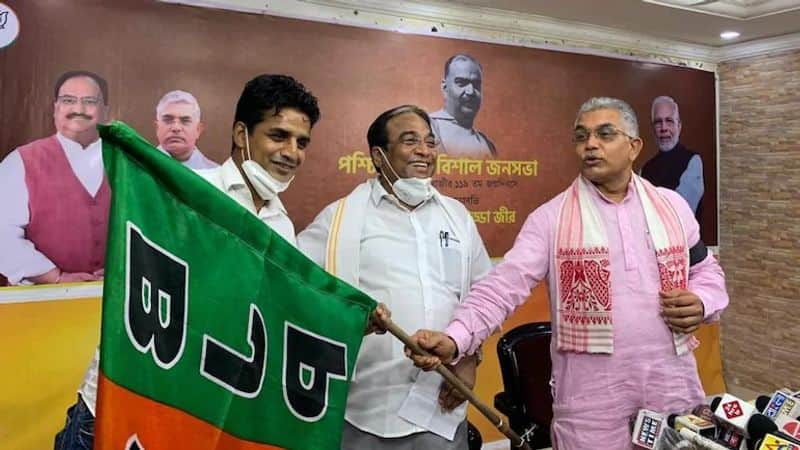 Former India footballer Mehtab Hossain  joins BJP