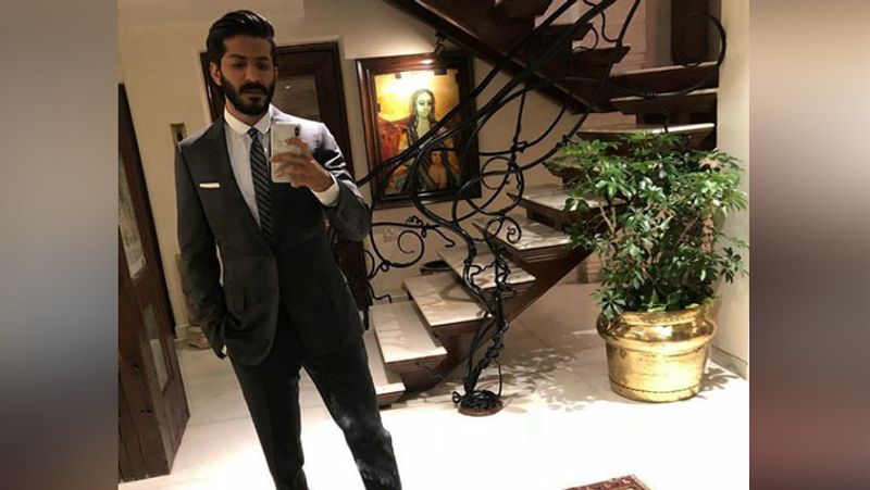 Evergreen star Anil Kapoor luxurious bungalow Inside photos