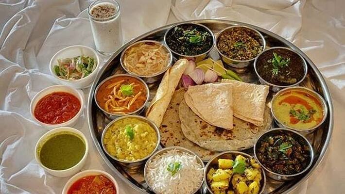 American Chef Impresses Reddit With Delicious Indian Thali Cooked From Scratch American Chef Impresses Reddit With Delicious Indian Thali Cooked From Scratch