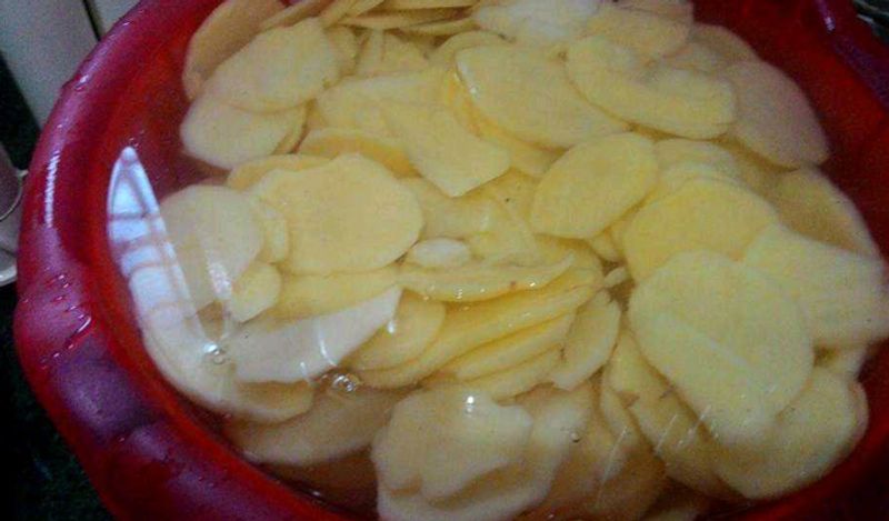Lace style potato chips recipe which can be tried easily