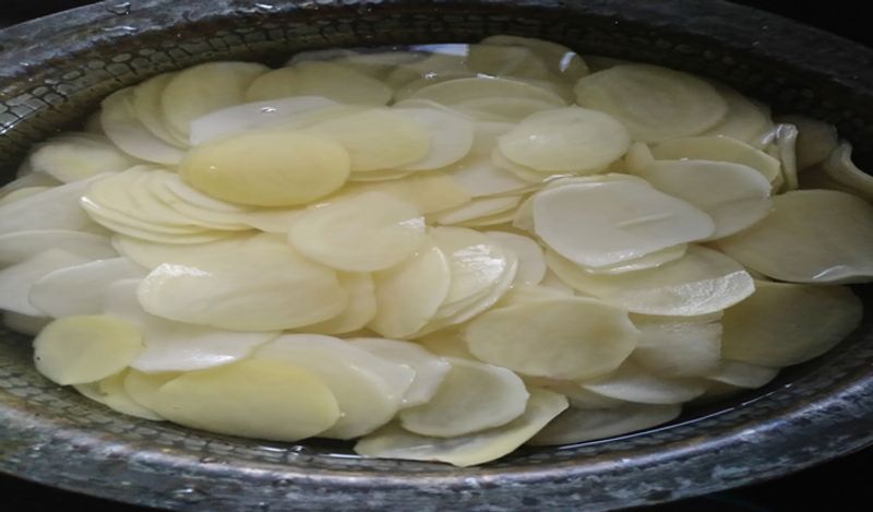 Lace style potato chips recipe which can be tried easily