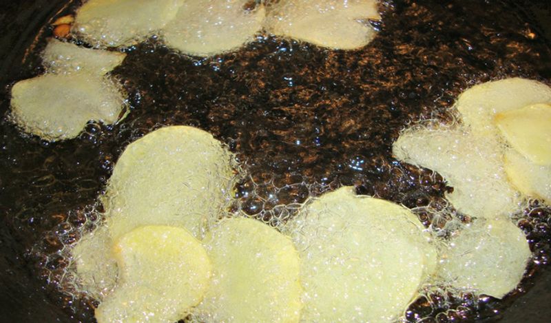 Lace style potato chips recipe which can be tried easily