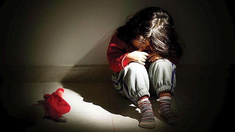 First Innocent girls are sexually assaulted then make videos for blackmailing policeman caught the man kpl