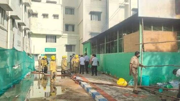 Theni Government Hospital fire accident.! Corona patients rescued safely.! Theni Government Hospital fire accident.! Corona patients rescued safely.!