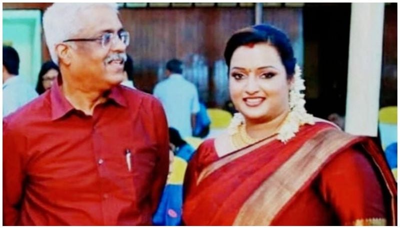 Kerala gold smuggling case Accused Swapna admits casual association with CM Pinarayi Vijayan