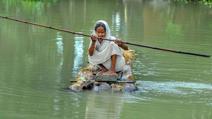 flood situation worsens in Assam and Bihar president calls Assam chief minister flood situation worsens in Assam and Bihar president calls Assam chief minister