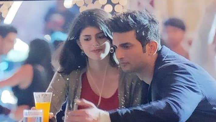 Sushant Singh Rajput last movie Dil Bechara Released Here is Social Media fans Reactions on twitter KPY Sushant Singh Rajput last movie Dil Bechara Released Here is Social Media fans Reactions on twitter KPY