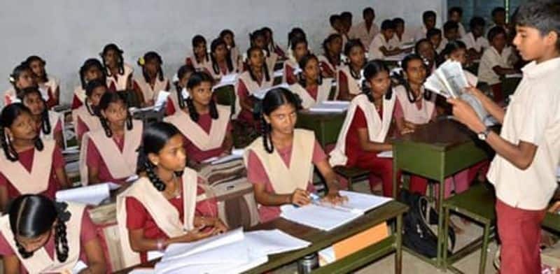 3 government schools students corona affect