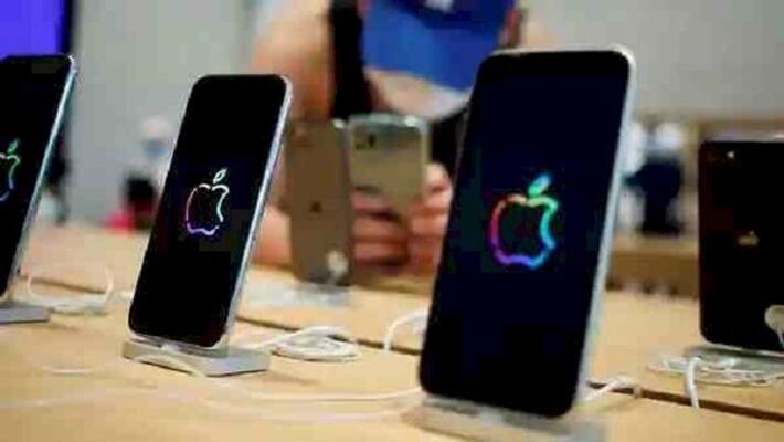 Apple becomes first U.S. company to reach a $2 trillion market cap Apple becomes first U.S. company to reach a $2 trillion market cap