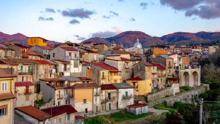 Now You Can Buy A House In Italy For Just 75 Rupees pod Now You Can Buy A House In Italy For Just 75 Rupees pod