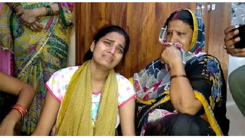 After taking the ransom money kidnappers intended to kill Sanjit but then something happened that he already killed kpl