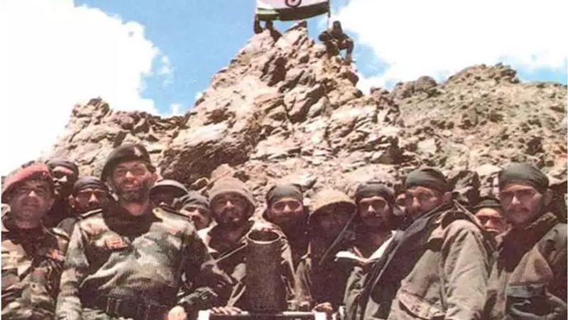 Kargil Vijay Diwas 2021: Remembering India's fallen heroes who put nation first - bsb