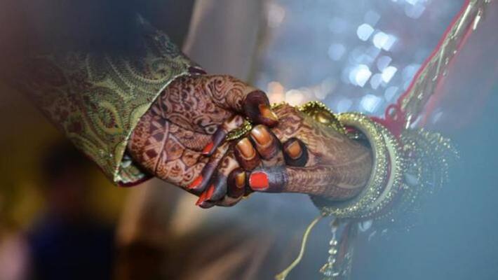 NRI escapes from first night with newly married wife in Guntur district NRI escapes from first night with newly married wife in Guntur district