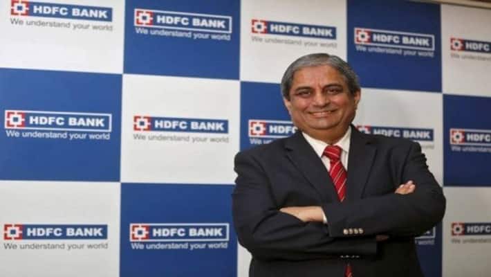 HDFC Bank CEO and Managing Director Aditya Puri raises rs 843 crore by selling more than 74 lakh shares before retirement MJA HDFC Bank CEO and Managing Director Aditya Puri raises rs 843 crore by selling more than 74 lakh shares before retirement MJA