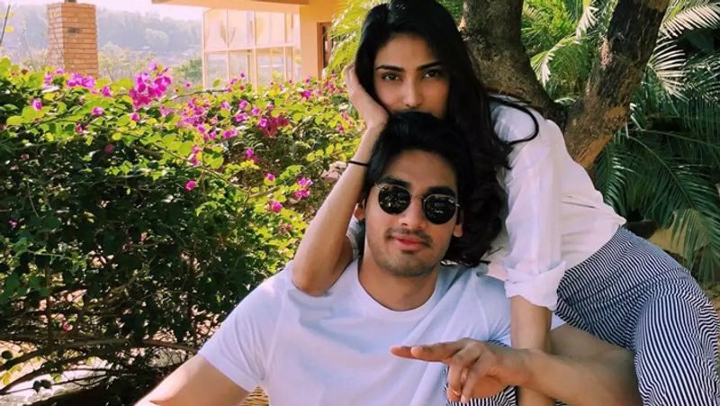 Bollywood Actress brothers who are away from limelight