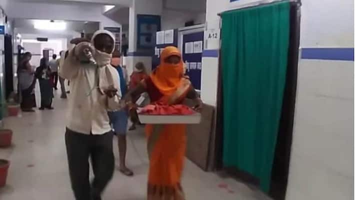 bihar Oxygen cylinder on the shoulder, newborn in tray, this is the picture of the area of the Union Minister of State for Health asa bihar Oxygen cylinder on the shoulder, newborn in tray, this is the picture of the area of the Union Minister of State for Health asa