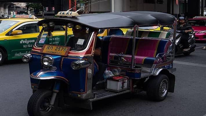 tuktuks started in britain as public transport reminded people of delhi kph tuktuks started in britain as public transport reminded people of delhi kph
