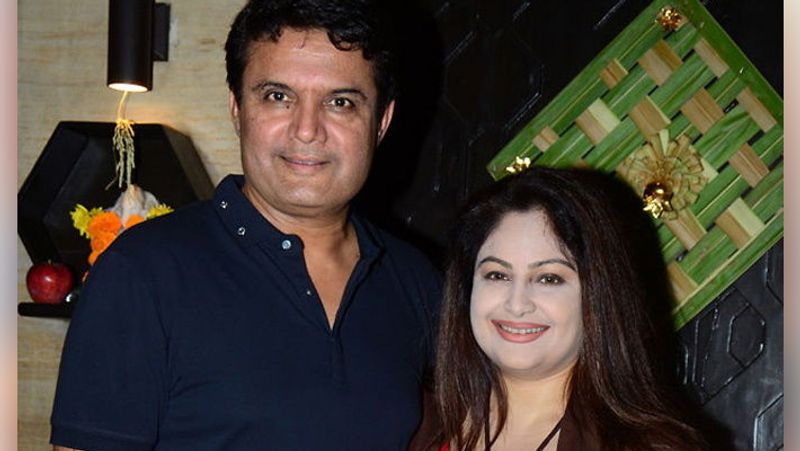 ayesha jhulka birthday bollywood actress has affair with akshay kumar now running business KPJ
