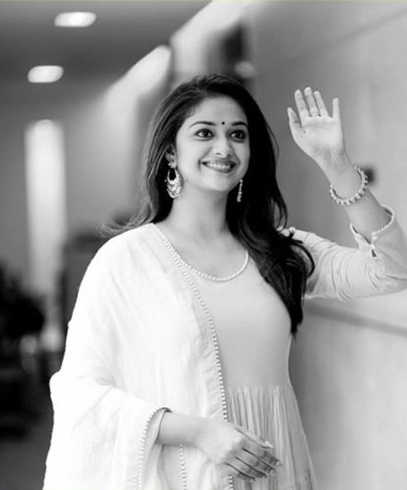 keerthi suresh goodluck sakhi movie teaser release tomorrow