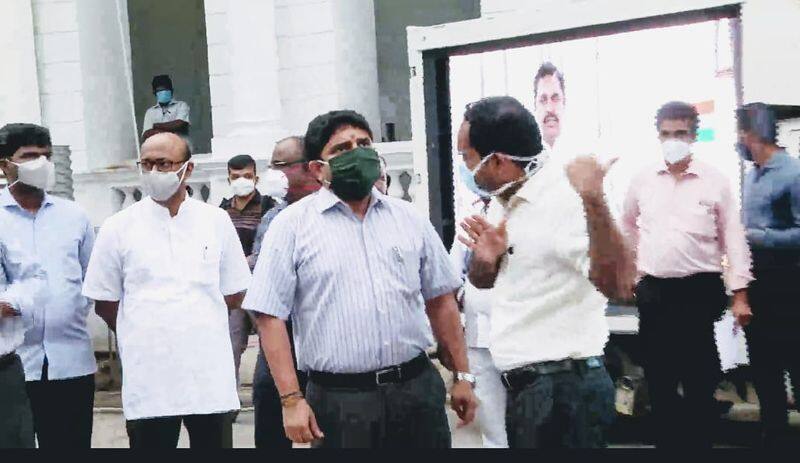 It is mandatory to wear the mask for 3 more months...chennai corporation commissioner prakash