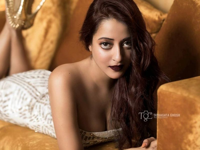 Do you know bengali actress Raima Sen often shows big tantrum in Tathagata ghosh s shooting BRD