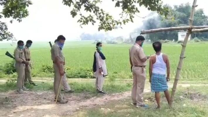 Local object to the cremation of elderly man before Corona test in Chandrakona. Local object to the cremation of elderly man before Corona test in Chandrakona.