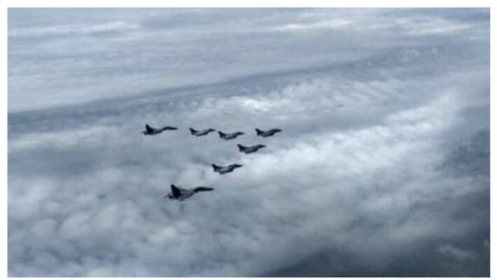 INS Kolkata Arrow leader welcome to Indian Ocean Rafale leader BSS INS Kolkata Arrow leader welcome to Indian Ocean Rafale leader BSS