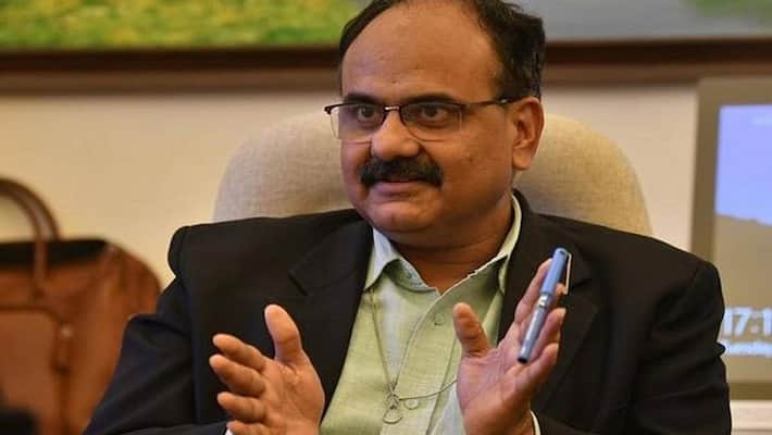 Centre in No Position to Pay GST Dues to States Says Union Finance Secretary Centre in No Position to Pay GST Dues to States Says Union Finance Secretary