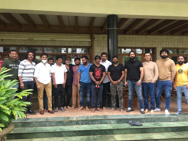 Meeting at sandalwood actor shivaraj kumar house in Bangalore