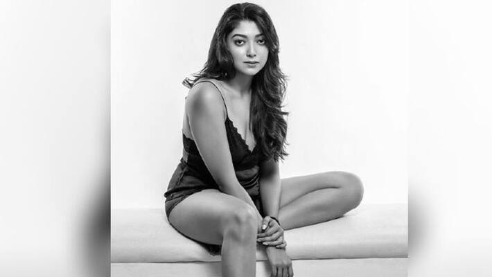 Devlina Kumar high thigh slit is turning everyone's head ADB Devlina Kumar high thigh slit is turning everyone's head ADB