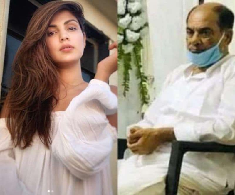 এখন সুশান্তের বাবাকে মিথ্যেবাদী বলে দাবি করলেন অভিনেত্রী। তাঁর কথায়, এই মামলার মাধ্যমে তাঁকে ফাঁসানো হচ্ছে। মামলায় তাঁর বিরুদ্ধে তোলা প্রতিটি অভিযোগই মিথ্যে বলে জানিয়েছেন রিয়া।