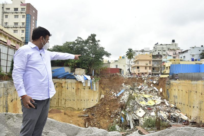 BBMP Mayor M Goutham Kumar Visit Building Collapse Site in Bengaluru