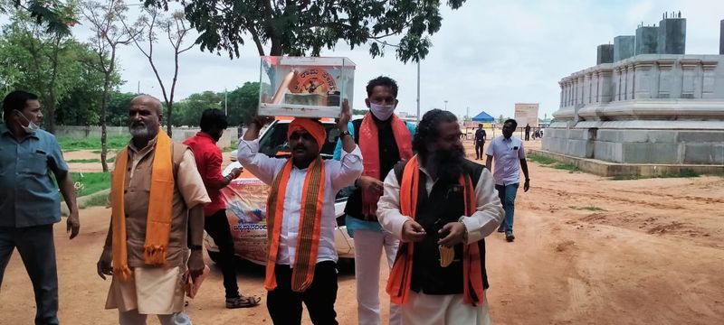 Pramod Mutalik Talks Over CM Change in State