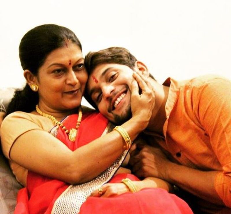 shocking 32 age young actor commit suicide in house