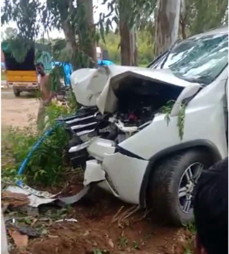 Kannada rajendra singh babu daughter rohini car accident in