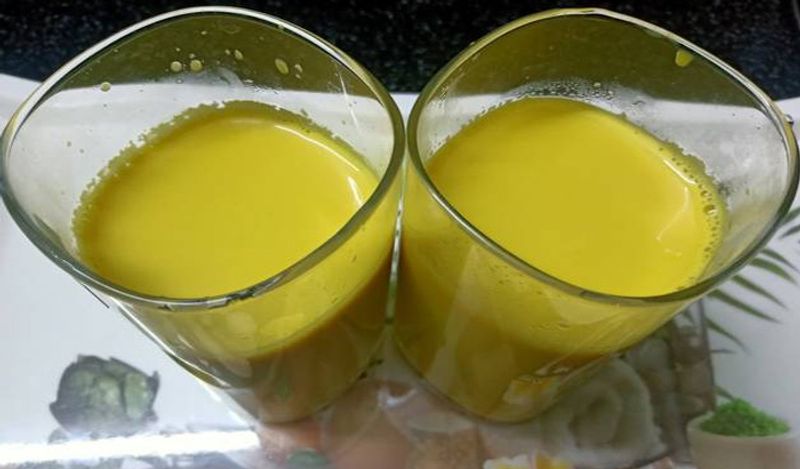 perfect way to make haldi wala doodh for cough and cold